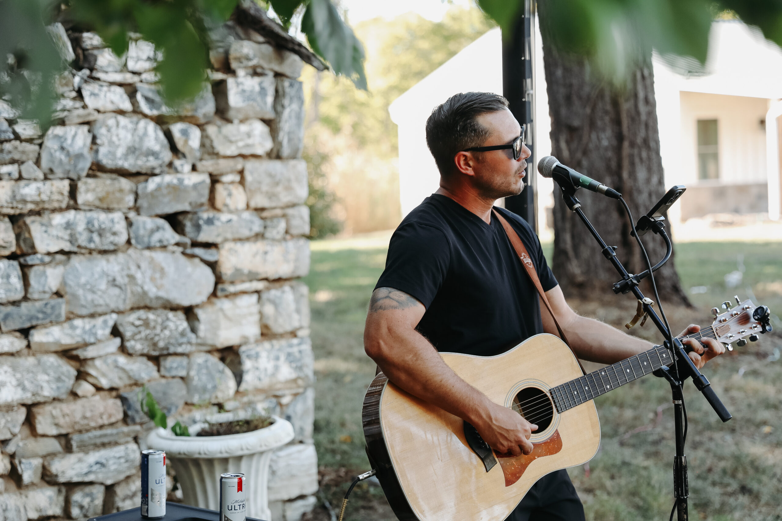 Live Music at Flying Ace Farm in Lovettsville Virginia