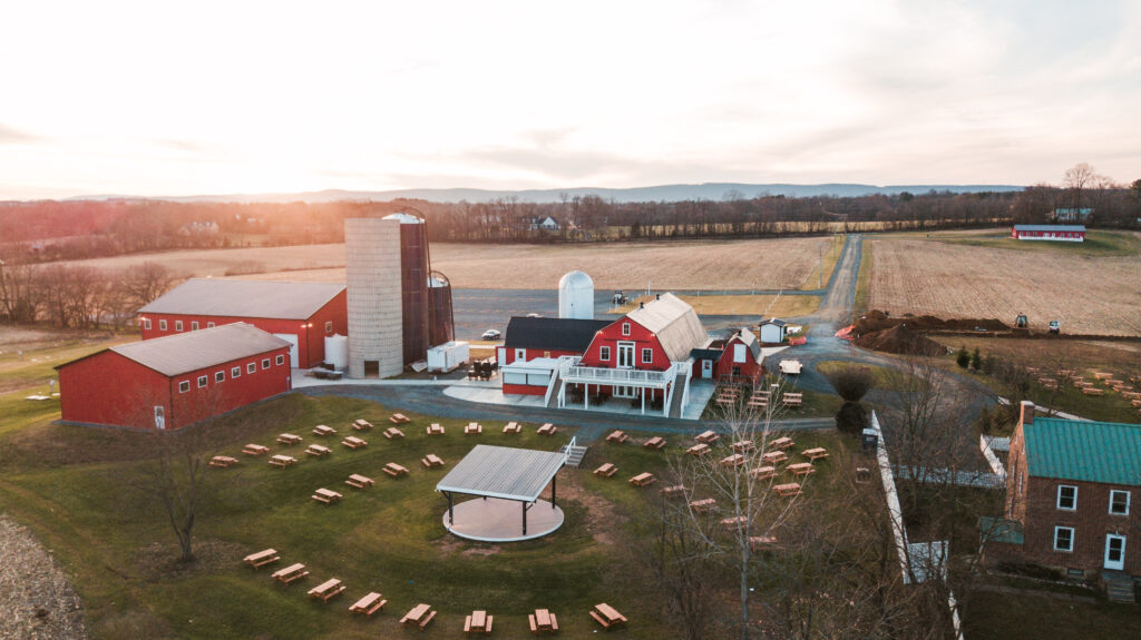 Live Music featuring award-winning vocalist Patty Reese at Flying Ace Farm 4 venue